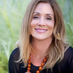 Lisa Shead Kể chuyện tình yêu lãng mạn dành cho anh: 14 câu chuyện ngọt ngào – Tiptory